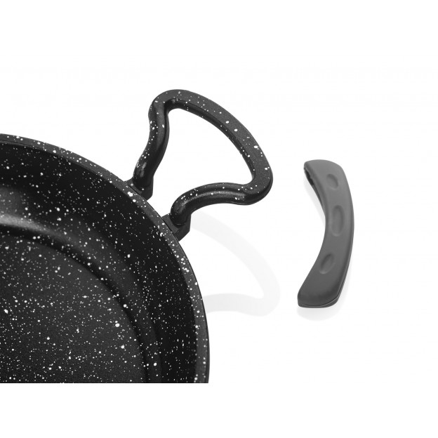 Taç Gravita Cast Omelette Pan 22 Black